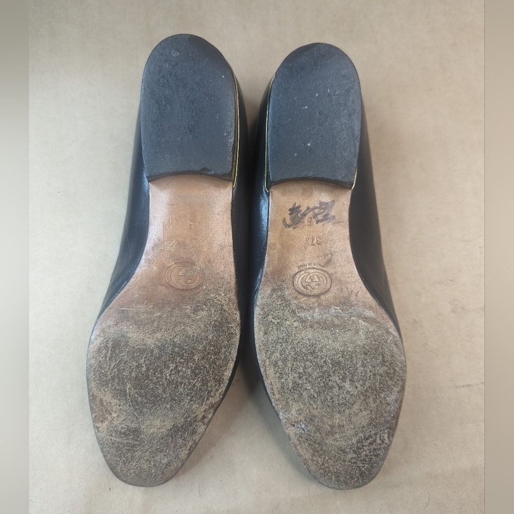 Gucci women's sz 7B black leather classic 1" heel loafer flats.Gucci Gold inter - Picture 11 of 13